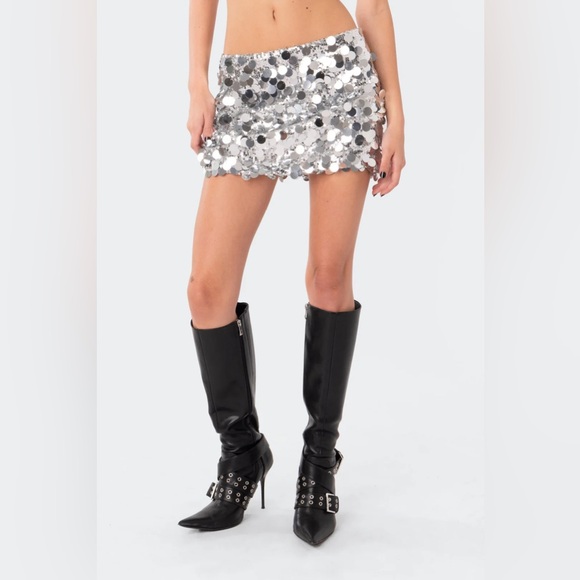 Edikted low rise silver sequin mini skirt - Picture 3 of 4